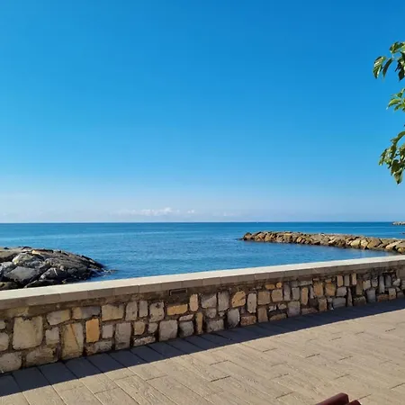 La Finestra Sul Borgo * Imperia